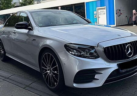 Mercedes-Benz E 220 d Lim. 53 AMG Optik Sternenhimmel TOP