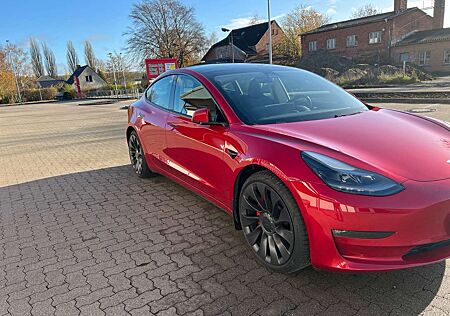 Tesla Model 3 Performance 2021 *Neuwagengarantie*