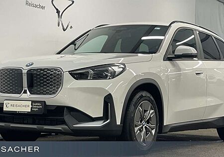 BMW iX1 A eDrive20 AHK LCPro ACC 360° HUD SHZ 17" LM