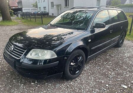 VW Passat Variant Volkswagen 2.0 Klimaautom.,SHZ,AHK,TÜV 03/26