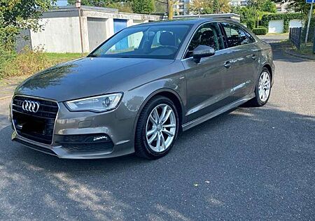 Audi A3 2.0 TDI Limousine S tronic line Sportpaket