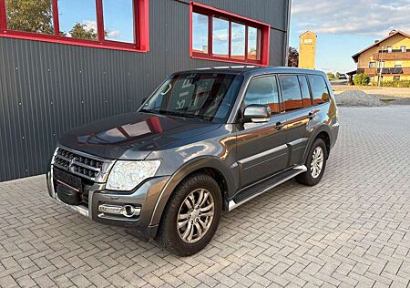 Mitsubishi Pajero 3.2 DI-D SUV-Star *AHK*SH*FSW*