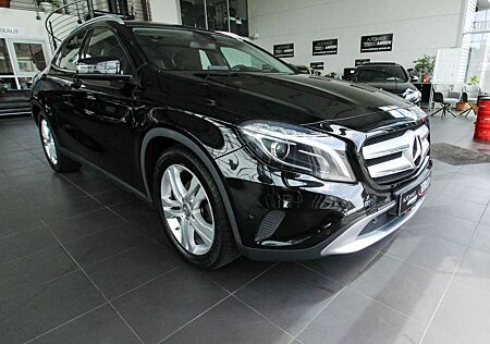 Mercedes-Benz GLA 220 CDI/Progressive/Bi-Xenon/Kamera/AHK