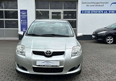 Toyota Auris Life