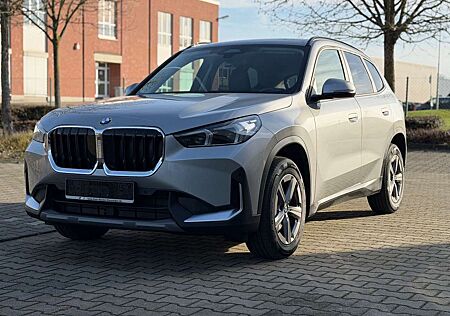 BMW X1 18d LED SPORT VOLLLEDER NAVI HARMAN
