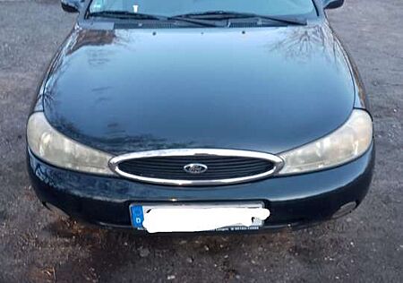 Ford Mondeo 1.8