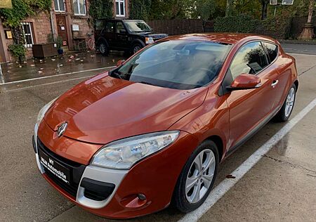 Renault Megane IIICoupe Dynamique/1.Hand Reifen neu
