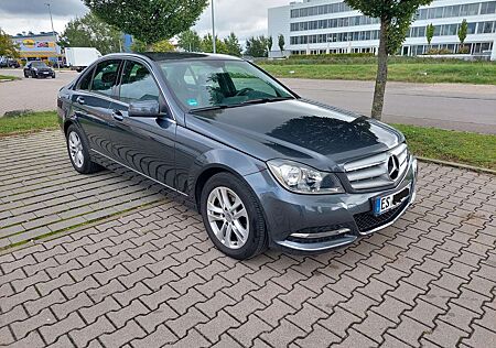 Mercedes-Benz C 220 CDI DPF BlueEFFICIENCY Avantgarde Edition