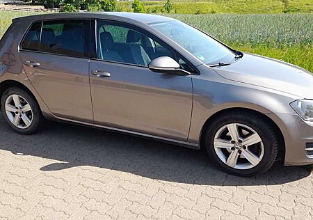 VW Golf Volkswagen 1.2 TSI BlueMotion Technology Comfortline