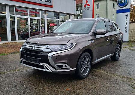 Mitsubishi Outlander Plug-in Hybrid PLUS 2.4 4WD