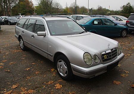 Mercedes-Benz E 200 T Classic