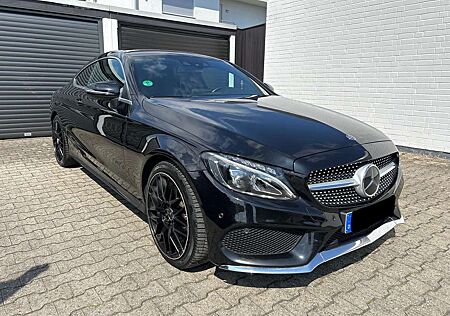 Mercedes-Benz C 250 C Klasse Coupé AMG Paket Automatik