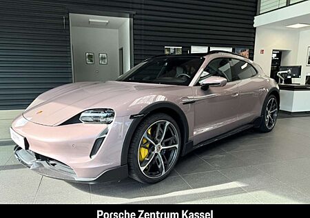 Porsche Taycan Turbo S Cross Turismo