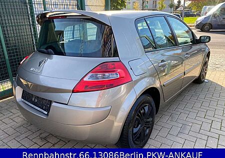 Renault Megane II Lim. 5-trg. Avantage !! Tüv-Neu !!