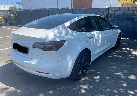 Tesla Model 3 Langstreckenbatt. Allradantrieb Dual Motor
