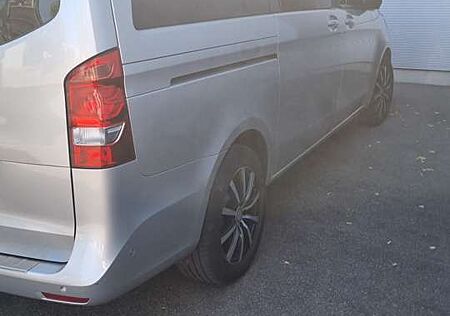 Mercedes-Benz V 250 d lang 4Matic 7G-TRONIC Exclusive