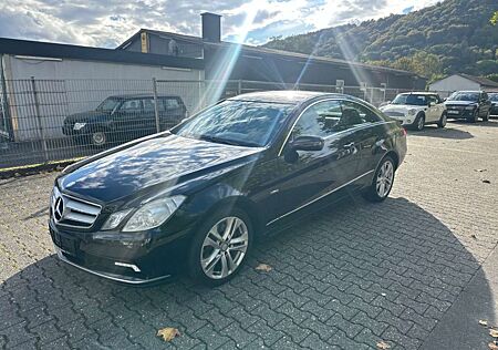 Mercedes-Benz E 350 E -Klasse Coupe CGI BlueEfficiency