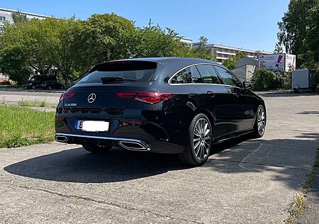 Mercedes-Benz CLA 200 Shooting Brake 7G-DCT AMG Line