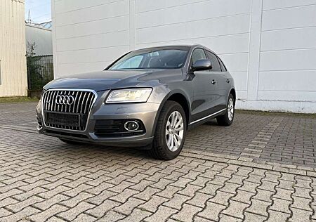 Audi Q5 3.0 TDI quattro/Navi/2 Hand/Scheckheftgepfle