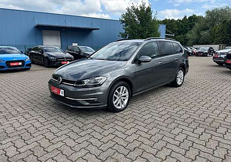 VW Golf Volkswagen 1.6 TDI DSG 2.Hd LED Navi ACC Standhzg PDC