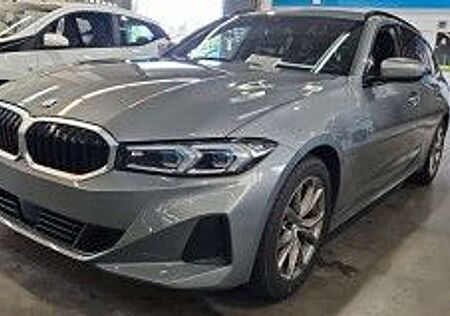 BMW 318 d T Shadow ADAPTIV-LED*HIFI*WIDE*PANO*ACC