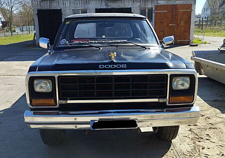 Dodge RAM D 350 1.Generation