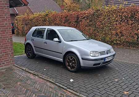 VW Golf Volkswagen 1.6 Automatik Edition