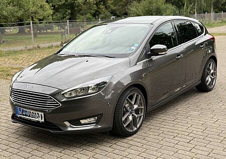 Ford Focus Titanium