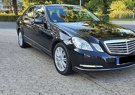 Mercedes-Benz E 300 BlueTEC HYBRID 7G-TRONIC Elegance