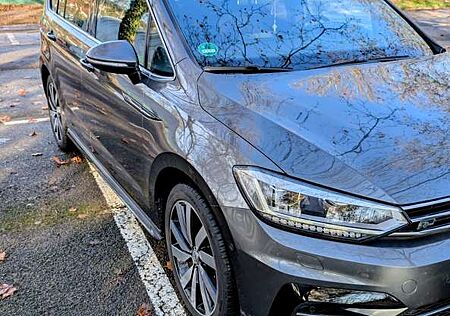 VW Touran Volkswagen 2.0 TDI Highline R-Line