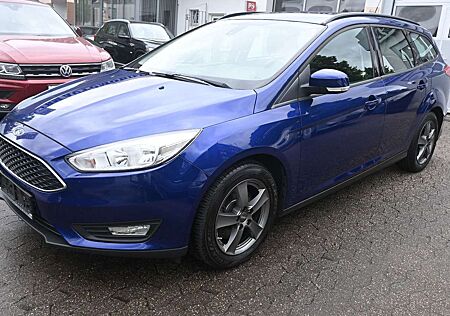 Ford Focus Turnier Business*Navi*PDC*Ahk*Tempo