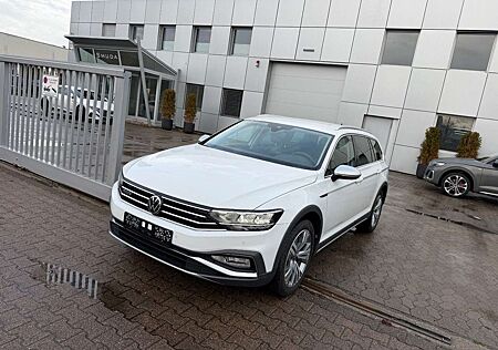 VW Passat Variant Volkswagen Passat Alltrack 4Motion ACC*LANE*KAMERA*MASSAGE