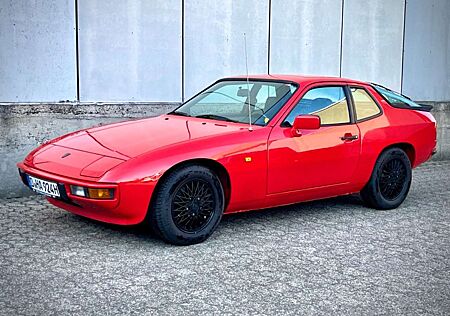 Porsche 924 S Targa