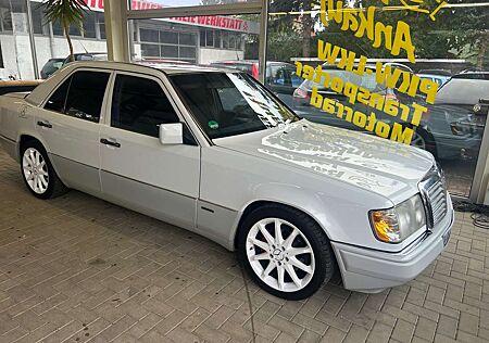 Mercedes-Benz E 230 E-Klasse