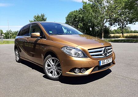Mercedes-Benz B 180 CDI *VOLLLEDER+NAVI*