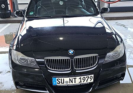 BMW 325i 325 E 90+M-Paket Automatik