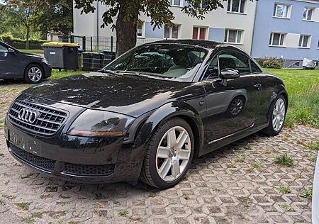 Audi TT Coupe 1.8 T Sline BOSE 3.Hand Tausch