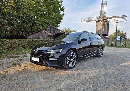 Skoda Octavia Combi 2.0 TDI DSG 4x4 RS Plus
