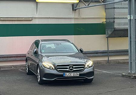 Mercedes-Benz E 220 d 9G-TRONIC