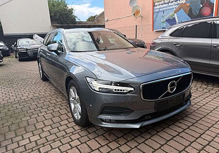 Volvo V90 Kombi Momentum Head-up Panorama Leder