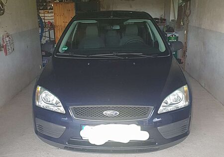 Ford Focus Fließheck 5-Türer 1.6 Ti-VCT Fun