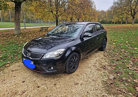 Kia Cee'd Ceed / 1.6 CVVT ISG Mind. TÜV neu