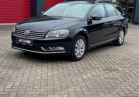 VW Passat Variant Volkswagen BlueMotion TÜV Neu Navi AHK PDC
