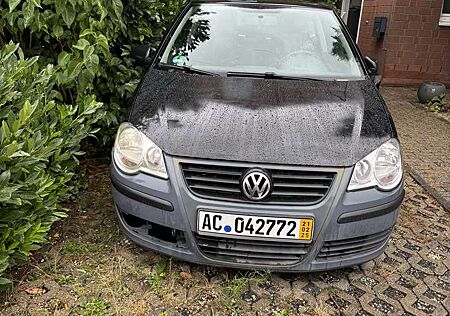 VW Polo Volkswagen Sedan 9n