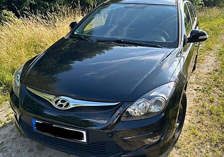 Hyundai i30 i30cw 1.4 UEFA EURO 2012 Edition