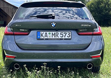 BMW 330e 330 Touring xDrive Aut. Luxury Line