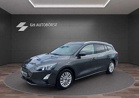 Ford Focus Turnier Titanium AT|TOT-WINKEL|NAVI|LED