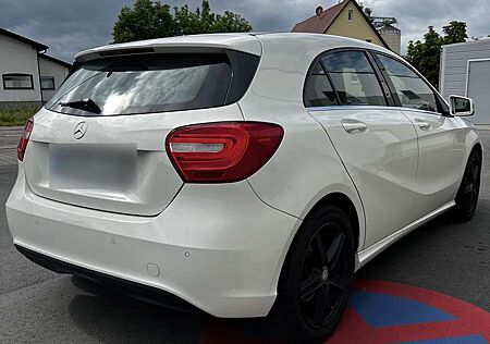 Mercedes-Benz A 180 BlueEfficiency (176.042)
