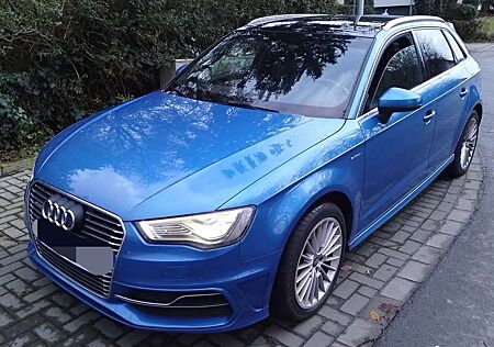 Audi A3 Sportback e-tron 1.4 TFSI Sportback e-tron S li