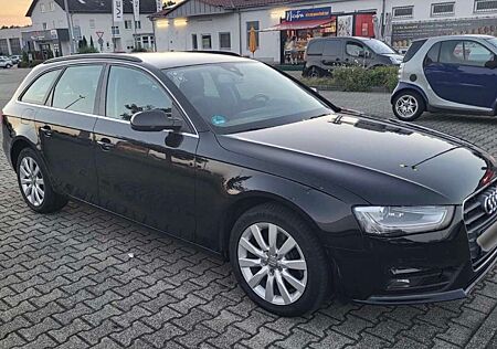 Audi A4 Avant 2.0 TDI DPF multitronic Attraction